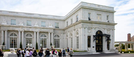 Group Sales Team Hero Image