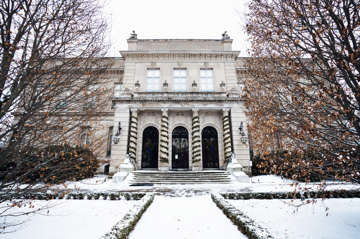 The Elms Holiday Winter